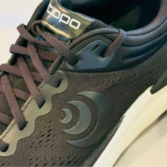 Topo Athletic Ultrafly 4 Road Running Shoe Black/White Women’s US 8.5 - Picture 9 of 14